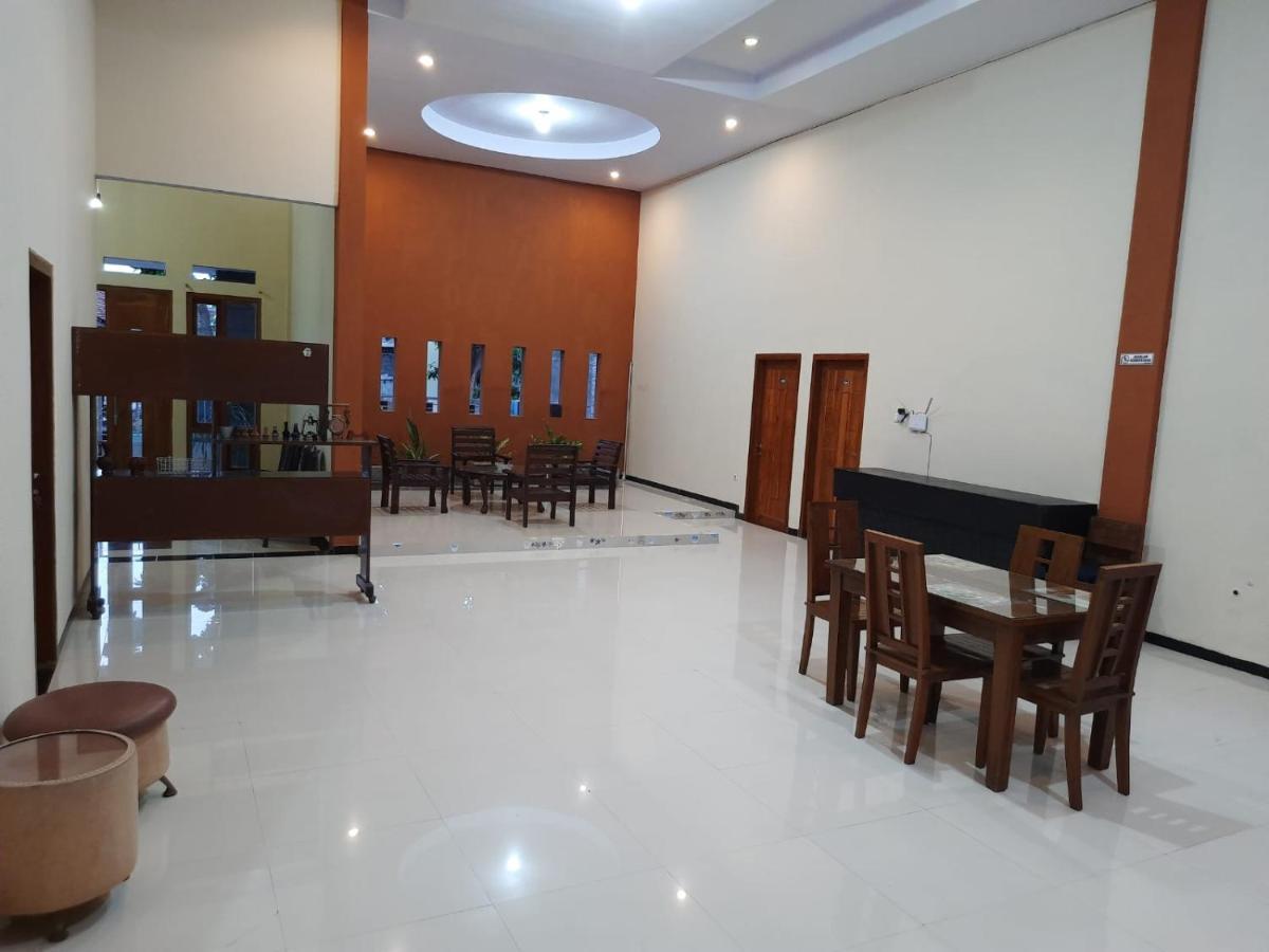 999 Khs 2 Homestay Gilimanuk Exterior foto